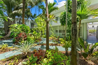 1925 Washington #16, Miami Beach, FL 33139 - Photo 27