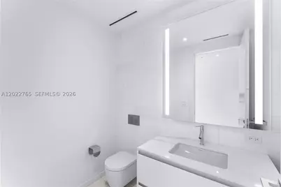 300 Biscayne Blvd #1802, Miami, FL 33131 - Photo 9