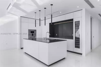 300 Biscayne Blvd #1802, Miami, FL 33131 - Photo 11