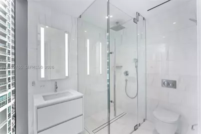 300 Biscayne Blvd #1802, Miami, FL 33131 - Photo 21