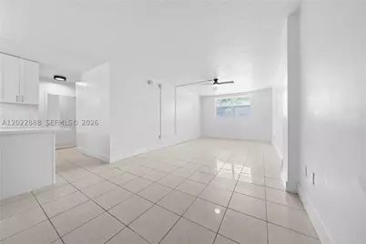 1300 Lincoln #D204, Miami Beach, FL 33139 - Photo 11