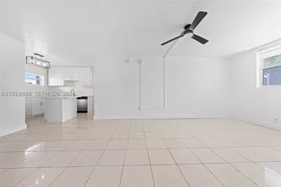 1300 Lincoln #D204, Miami Beach, FL 33139 - Photo 7