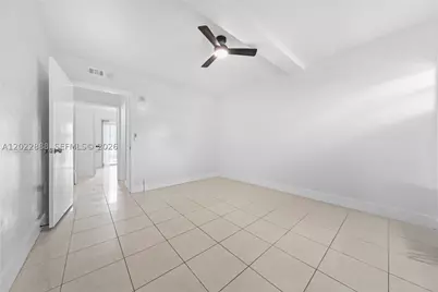 1300 Lincoln #D204, Miami Beach, FL 33139 - Photo 15