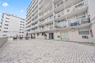 1300 Lincoln #D204, Miami Beach, FL 33139 - Photo 23