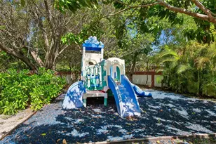 425 Grapetree, Key Biscayne, FL 33149 - Photo 31