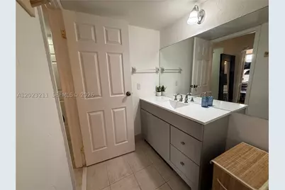 450 Commodore #306, Plantation, FL 33325 - Photo 19