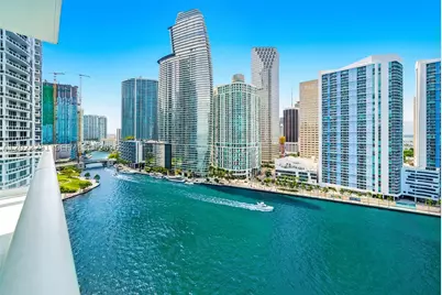 900 Brickell Key #1801, Miami, FL 33131 - Photo 7