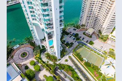 900 Brickell Key #1801, Miami, FL 33131 - Photo 41