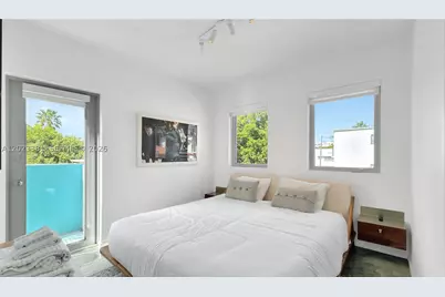 734 Michigan #7, Miami Beach, FL 33139 - Photo 23