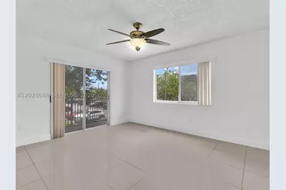 18850 NW 57th #208, Hialeah, FL 33015 - Photo 17