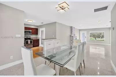 709 NW 9th, Hallandale Beach, FL 33009 - Photo 17