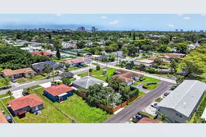 709 NW 9th, Hallandale Beach, FL 33009 - Photo 55