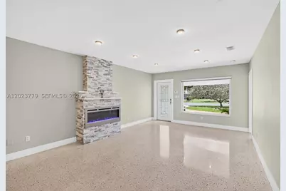 709 NW 9th, Hallandale Beach, FL 33009 - Photo 13