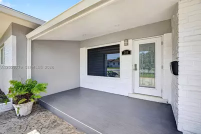 709 NW 9th, Hallandale Beach, FL 33009 - Photo 11