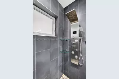 709 NW 9th, Hallandale Beach, FL 33009 - Photo 31