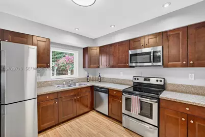 709 NW 9th, Hallandale Beach, FL 33009 - Photo 19