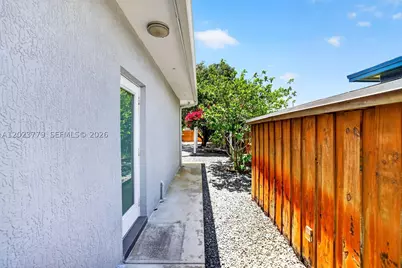 709 NW 9th, Hallandale Beach, FL 33009 - Photo 49