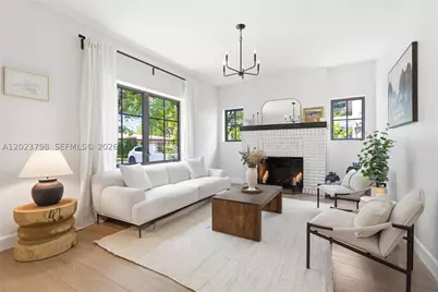 1220 Cordova, Coral Gables, FL 33134 - Photo 3