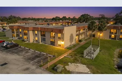 6100 Forest Hill #107, West Palm Beach, FL 33415 - Photo 3