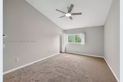12966 Kings Crossing, Gibsonton, FL 33534 - Photo 17