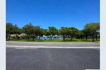 12966 Kings Crossing, Gibsonton, FL 33534 - Photo 35