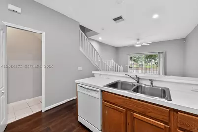 12966 Kings Crossing, Gibsonton, FL 33534 - Photo 15