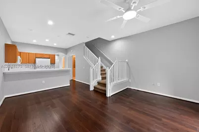 12966 Kings Crossing, Gibsonton, FL 33534 - Photo 9