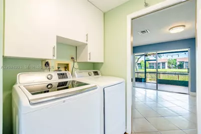 9803 NW 37th, Sunrise, FL 33351 - Photo 15