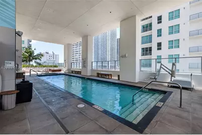 227 NE 2nd #2805, Miami, FL 33132 - Photo 17