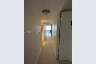 18061 Biscayne #1404, Aventura, FL 33160 - Photo 15