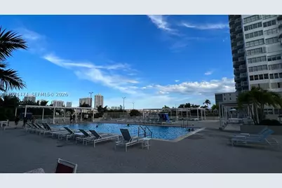 18061 Biscayne #1404, Aventura, FL 33160 - Photo 17