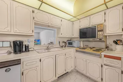 500 NE 12th #407, Hallandale Beach, FL 33009 - Photo 13