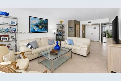 20281 E Country Club #510, Aventura, FL 33180 - Photo 9