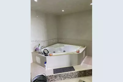 18081 Biscayne #1904, Aventura, FL 33160 - Photo 21