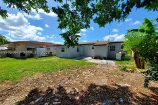 1770 NE 170th, North Miami Beach, FL 33162 - Photo 1