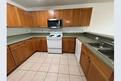 9283 NW 54th, Sunrise, FL 33351 - Photo 11