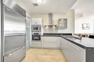 18201 Collins, Sunny Isles Beach, FL 33160 - Photo 9