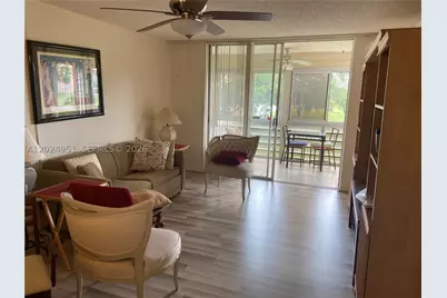 9581 Sunrise Lakes #202, Sunrise, FL 33322 - Photo 7