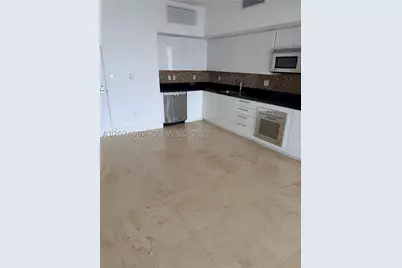 92 SW 3rd #3909, Miami, FL 33130 - Photo 3