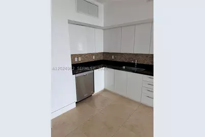 92 SW 3rd #3909, Miami, FL 33130 - Photo 13
