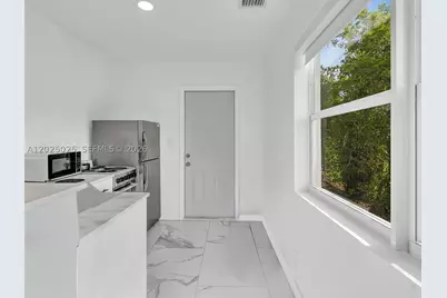 [Address not provided], Hollywood, FL 33023 - Photo 13