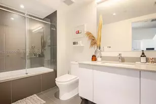 1600 NE 1, Miami, FL 33132 - Photo 19