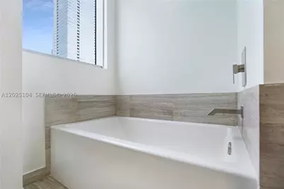 1300 Brickell Bay #3402, Miami, FL 33131 - Photo 17