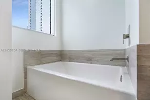 1300 Brickell Bay, Miami, FL 33131 - Photo 17