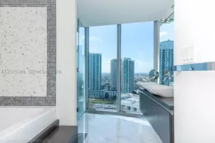 200 Biscayne Blvd, Miami, FL 33131 - Photo 21