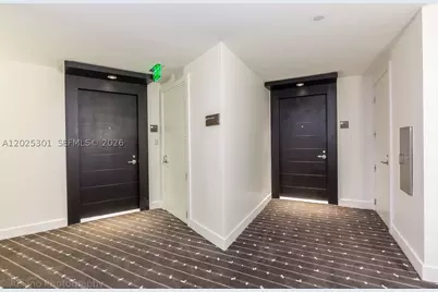 200 Biscayne Boulevard #3102, Miami, FL 33131 - Photo 35