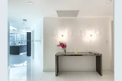 200 Biscayne Boulevard #3102, Miami, FL 33131 - Photo 11