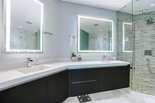 851 NE 1st, Miami, FL 33132 - Photo 17