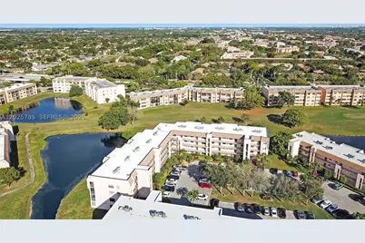 10145 Sunrise Lakes #403, Sunrise, FL 33322 - Photo 21