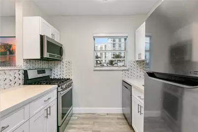 4201 Indian Creek #6, Miami Beach, FL 33140 - Photo 5